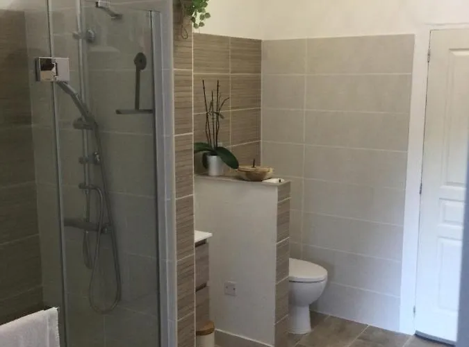 Independante Avec Salle De Bain Accommodatie bij particulieren Saint-Paul-et-Valmalle