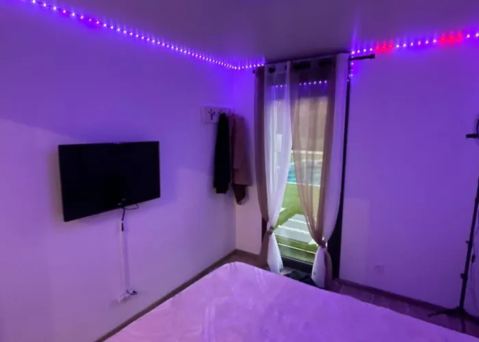 Independante Avec Salle De Bain Accommodatie bij particulieren